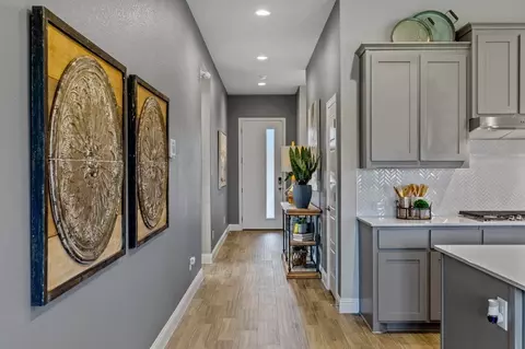 Entry Way - 1821 Laurel St, Denton, TX 76205 photo 5 of 6