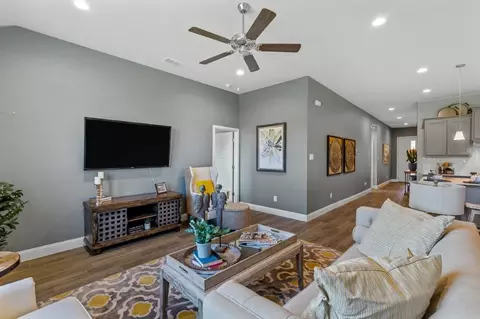 Living - 1821 Laurel St, Denton, TX 76205 photo 10 of 10