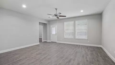 Living - 1821 Laurel St, Denton, TX 76205 photo 5 of 10