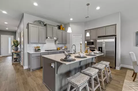 Kitchen - 1821 Laurel St, Denton, TX 76205 photo 6 of 10