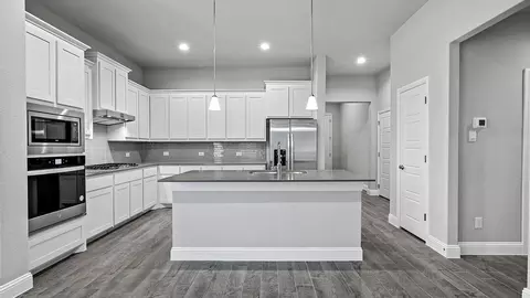 Kitchen - 1821 Laurel St, Denton, TX 76205 photo 2 of 10