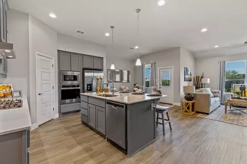 Kitchen - 1821 Laurel St, Denton, TX 76205 photo 8 of 10