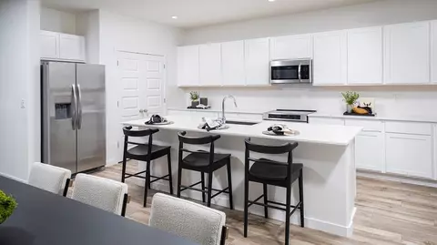 Kitchen - 1193 Monique St, Galt, CA 95632 photo 1 of 5