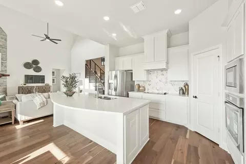 Kitchen - 2006 Portrush Ln, Venus, TX 76084 photo 3 of 3