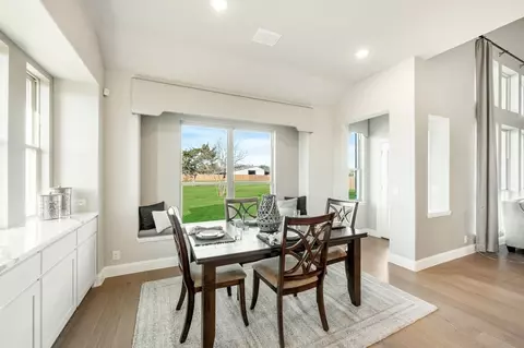 Dining - 2006 Portrush Ln, Venus, TX 76084 photo 2 of 4
