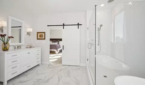 Bath - 51 E Sheffield Ave, Gilbert, AZ 85296 photo 3 of 7