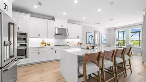 Kitchen - 13305 Commons Ave, Parrish, FL 34219 photo 1 of 8