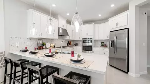 Kitchen - 13305 Commons Ave, Parrish, FL 34219 photo 3 of 8