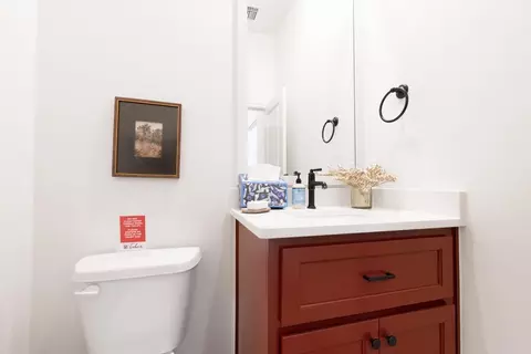 Bath - 8261 Switchgrass Dr, Cashion, OK 73044 photo 24 of 28