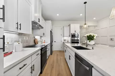 Kitchen - 3920 Currant St, Placer One, CA 95747 photo 9 of 26