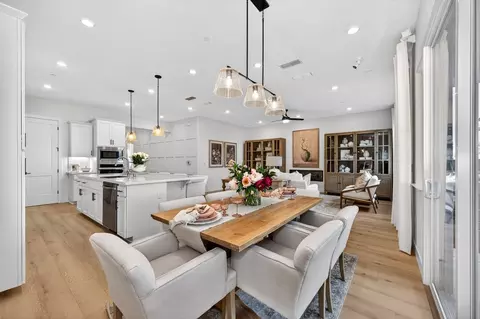 Dining - 3920 Currant St, Placer One, CA 95747 photo 5 of 7