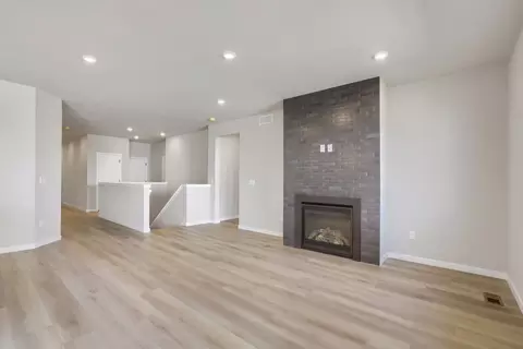 Living - 272 Equine Rd, Berthoud, CO 80513 photo 2 of 4