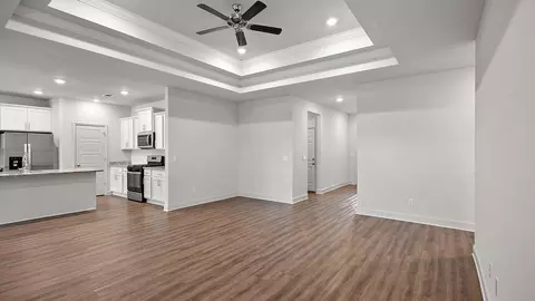 Living - 104 Horseshoe Blvd, Clinton, MS 39056 photo 3 of 6