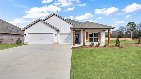 Exterior - 104 Horseshoe Blvd, Clinton, MS 39056 photo 6 of 13