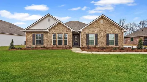 104 Horseshoe Blvd, Clinton, MS 39056