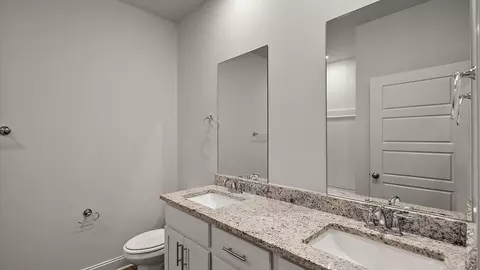 Bath - 104 Horseshoe Blvd, Clinton, MS 39056 photo 4 of 15
