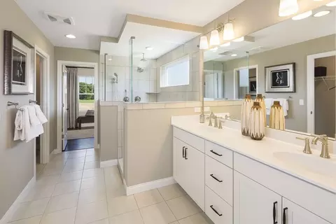 Bath - 5747 Chesapeake Trl, Cincinnati, OH 45248 photo 1 of 1