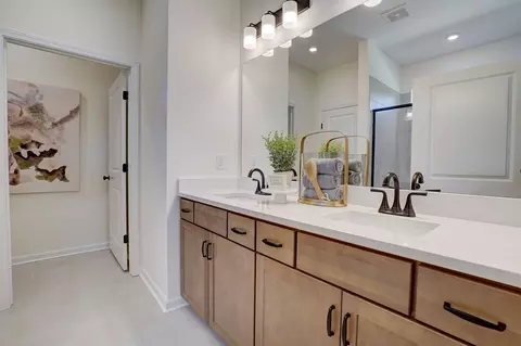 Bath - 297 Jagee Dr, Byron, GA 31008 photo 5 of 6