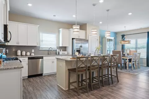 Kitchen - 297 Jagee Dr, Byron, GA 31008 photo 4 of 10