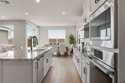 Kitchen - 1233 Mccabe Cir, Galt, CA 95632 photo 5 of 7