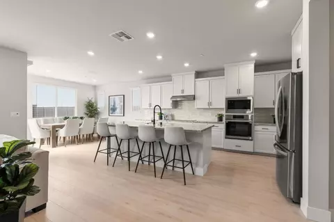 Kitchen - 1233 Mccabe Cir, Galt, CA 95632 photo 4 of 7