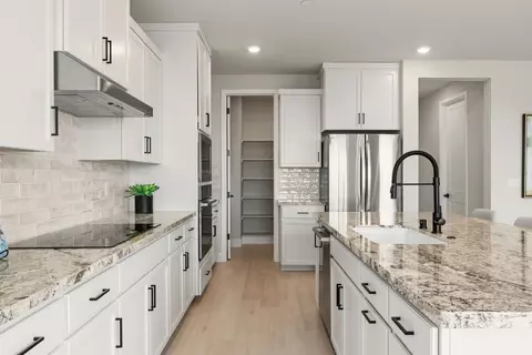 Kitchen - 1233 Mccabe Cir, Galt, CA 95632 photo 6 of 7