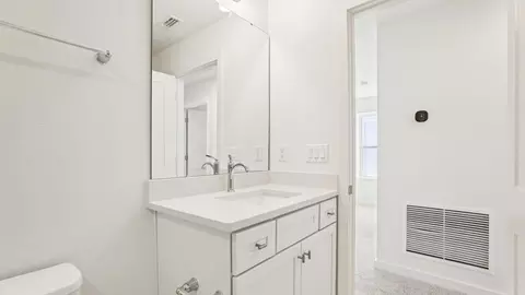 Bath - 1979 Iorio St, Saint Cloud, FL 34771 photo 5 of 6