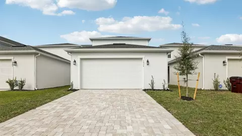 Exterior - 1979 Iorio St, Saint Cloud, FL 34771 photo 3 of 8