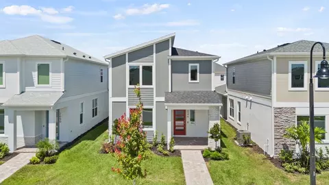 Exterior - 1979 Iorio St, Saint Cloud, FL 34771 photo 7 of 8