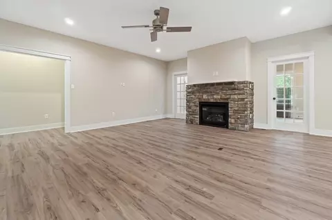 Living - 00 Shirley Commons Ct, Providence Forge, VA 23140 photo 3 of 13