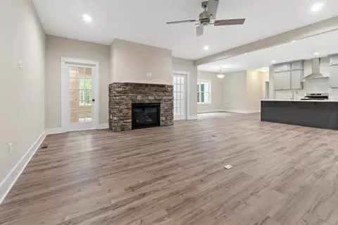 Living - 00 Shirley Commons Ct, Providence Forge, VA 23140 photo 2 of 13