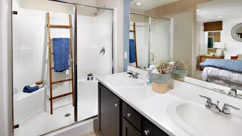 Bath - 18786 Hampton Ln, Adelanto, CA 92301 photo 4 of 7