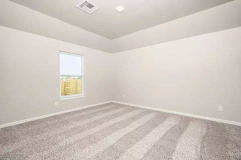 Bedroom - 709 Ashleigh Dr, Tuttle, OK 73089 photo 3 of 4