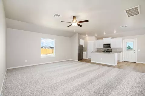 Living - 709 Ashleigh Dr, Tuttle, OK 73089 photo 2 of 2