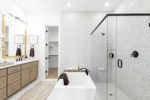 Bath - 17705 Coronation St, Conroe, TX 77302 photo 1 of 6