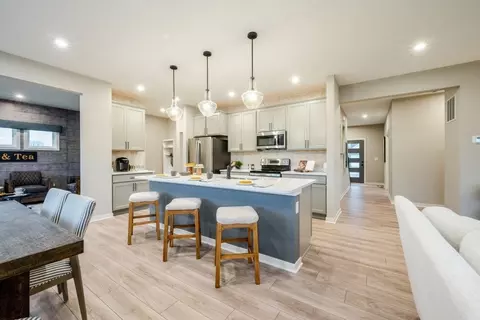 Kitchen - 3198 Belleglade Dr, Covington, KY 41015 photo 10 of 12