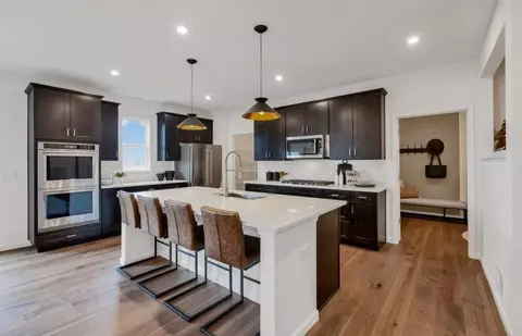 Kitchen - 1620 Landy Dr, Deerfield, IL 60015 photo 1 of 10