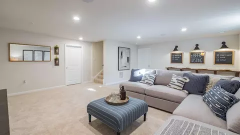 Entry Way - 4925 Arcola Rd, Rosedale, MD 21237 photo 6 of 7