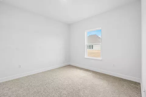 Bedroom - 75 Fawn Run E, Freeport, FL 32439 photo 6 of 6