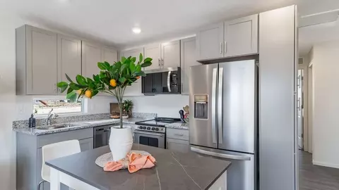 549 N Riverside Dr, Saratoga Springs, UT 84045