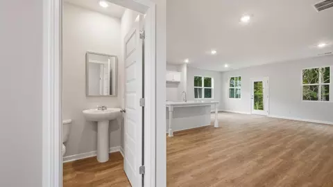 Entry Way - 467 Tate St, Monroe, GA 30655 photo 2 of 4