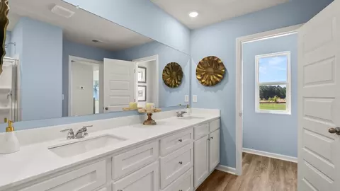 Bath - 467 Tate St, Monroe, GA 30655 photo 2 of 2