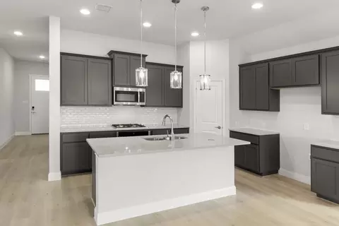 Kitchen - 1101 Trinity Rail Rd, Anna, TX 75409 photo 8 of 8