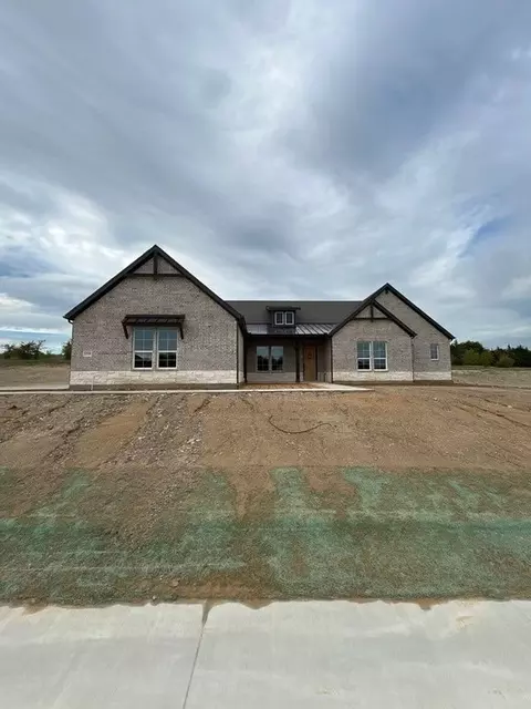 1108 Perrin Ln, Van Alstyne, TX 75495