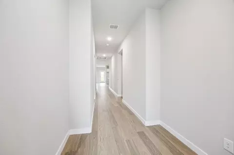 Entry Way - 804 Rockcloud Dr, Haslet, TX 76052 photo 3 of 5