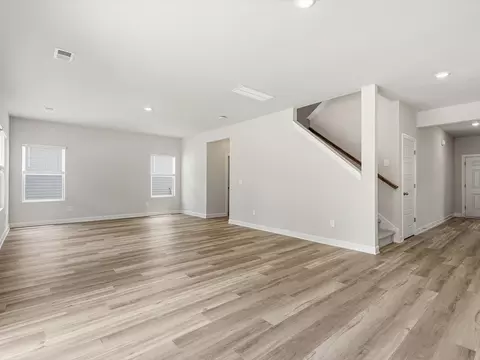 Living - 1460 Switchback Cir, Moore, SC 29369 photo 4 of 7