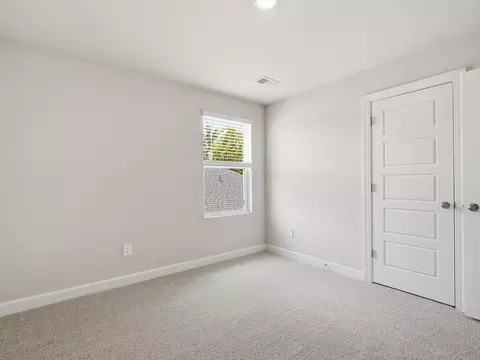 Bedroom - 1460 Switchback Cir, Moore, SC 29369 photo 7 of 11