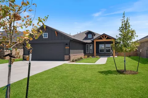Exterior - 715 Prairie Dr, Guthrie, OK 73044 photo 11 of 18