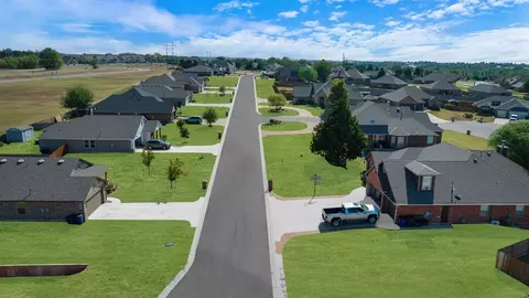 View/Area - 715 Prairie Dr, Guthrie, OK 73044 photo 10 of 20