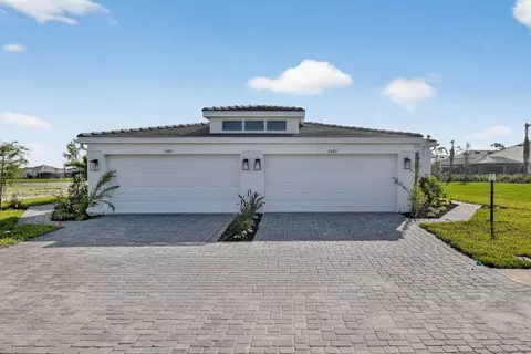 7483 Moonbeam Ave, Sarasota, FL 34241